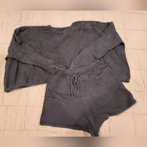 RUMI knit shorts and crop sweater set by Avy & Co. One size (women's size L).